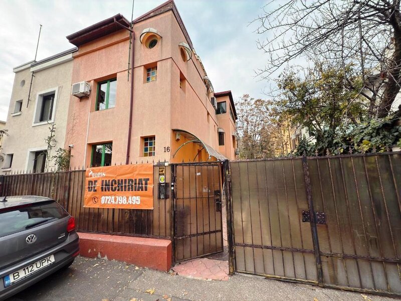 Vatra Luminoasa, vila individuala 6 camere, curte proprie, orice activitate