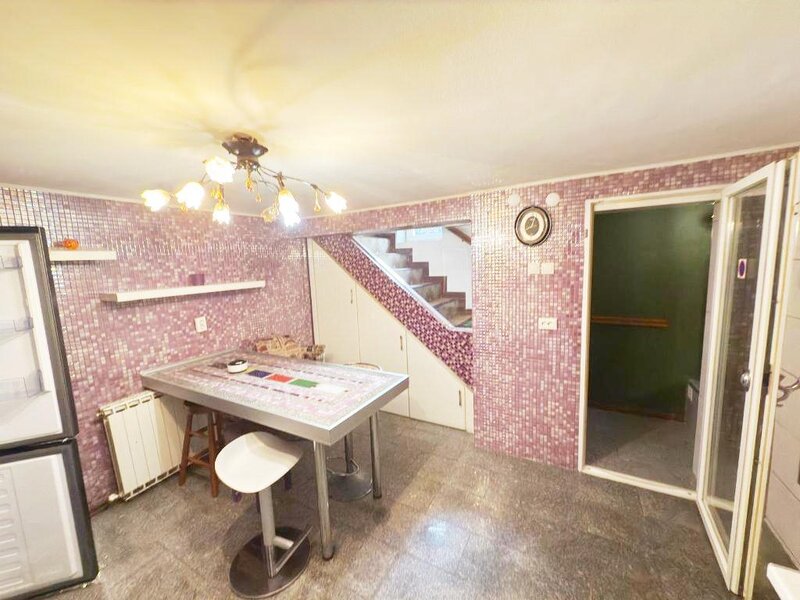 Vatra Luminoasa, vila individuala 6 camere, curte proprie, orice activitate