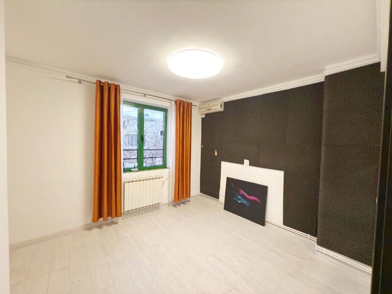 Vatra Luminoasa, vila individuala 6 camere, curte proprie, orice activitate